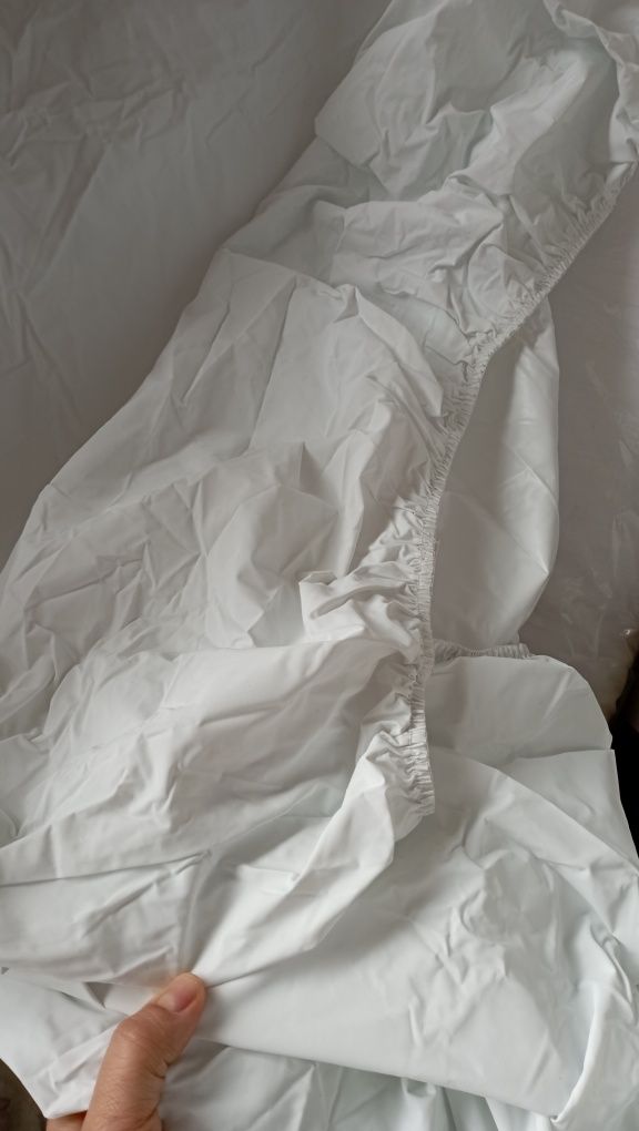 Pokrowiec wodoodporny na materac do łóżka dziecięcego