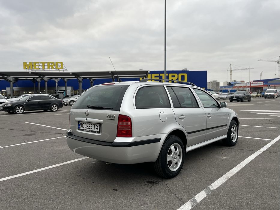 Шкода Октавія Тур 1.6МПІ