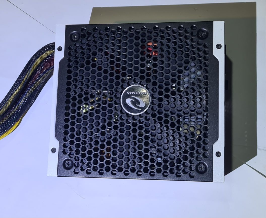 Raidmax Vampire 1000W