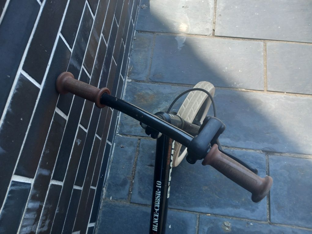 Bicicleta sem pedais criança