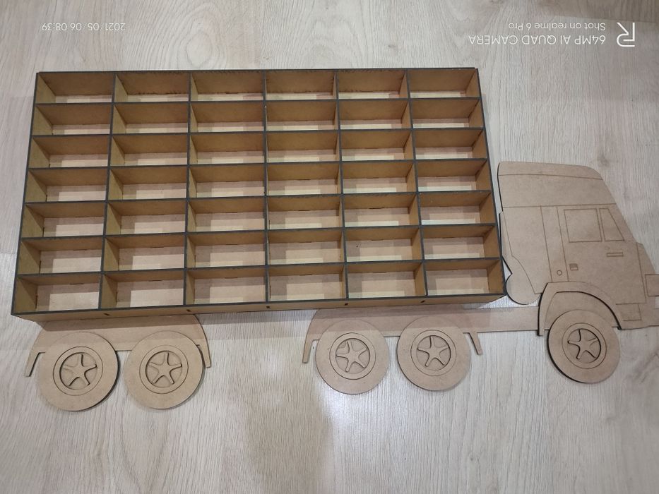 Настенная полка гараж для машин хот вилс Hot wheels