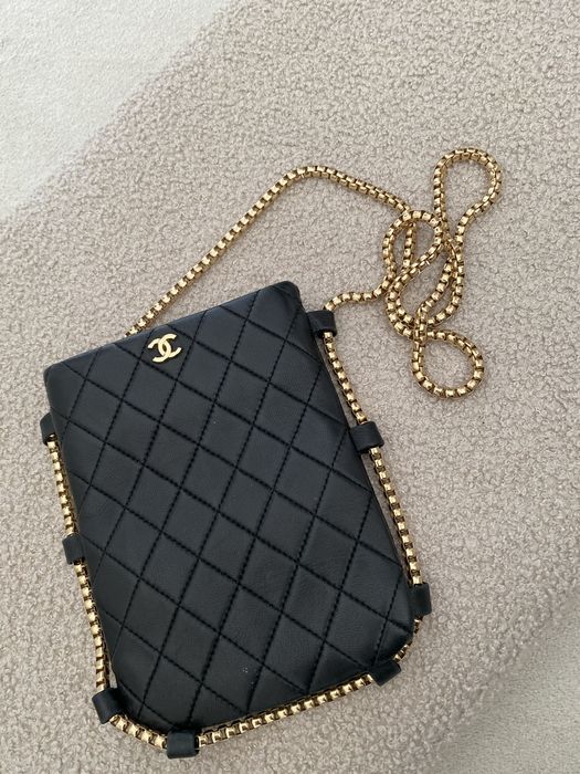 Chanel torebka na lancuszku