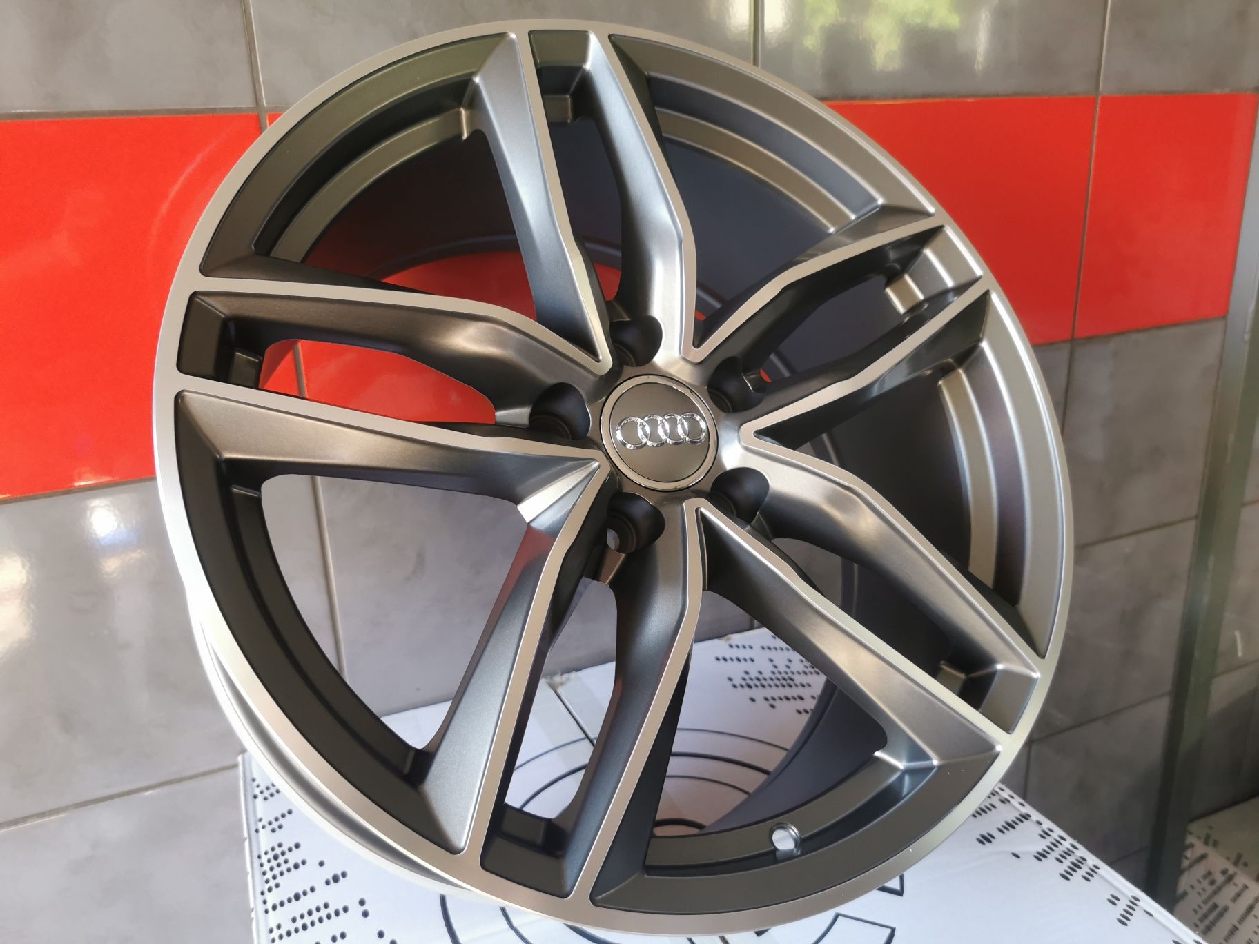 Nowe! Felgi 18" 5x112 Audi S-Line A4 A5 A6 A8 Q3 Q5 opony ET 35