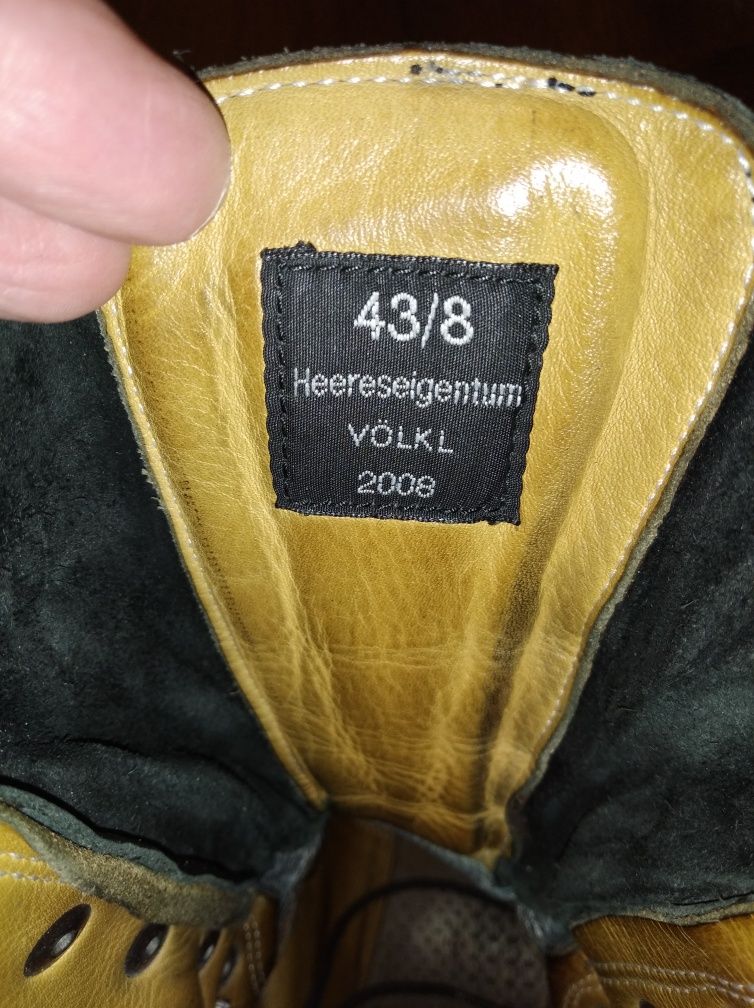 Sprzedam buty armii austriackiej rozmiar 43