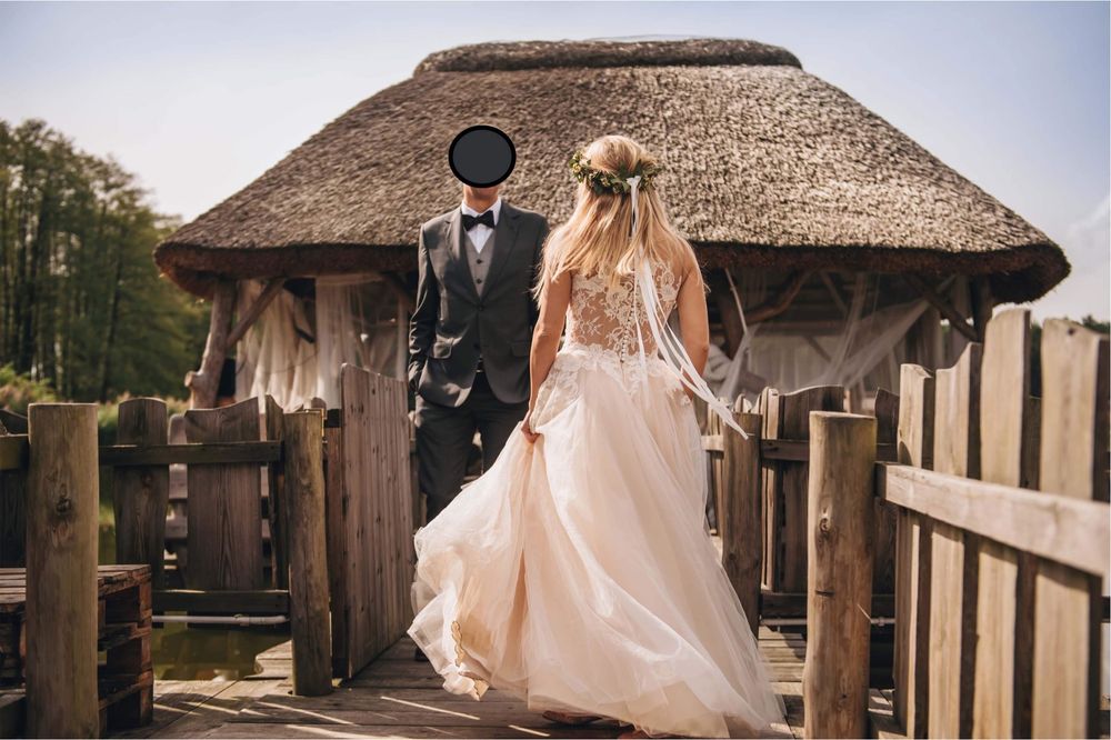 Romantyczna, boho suknia ślubna Adelfine