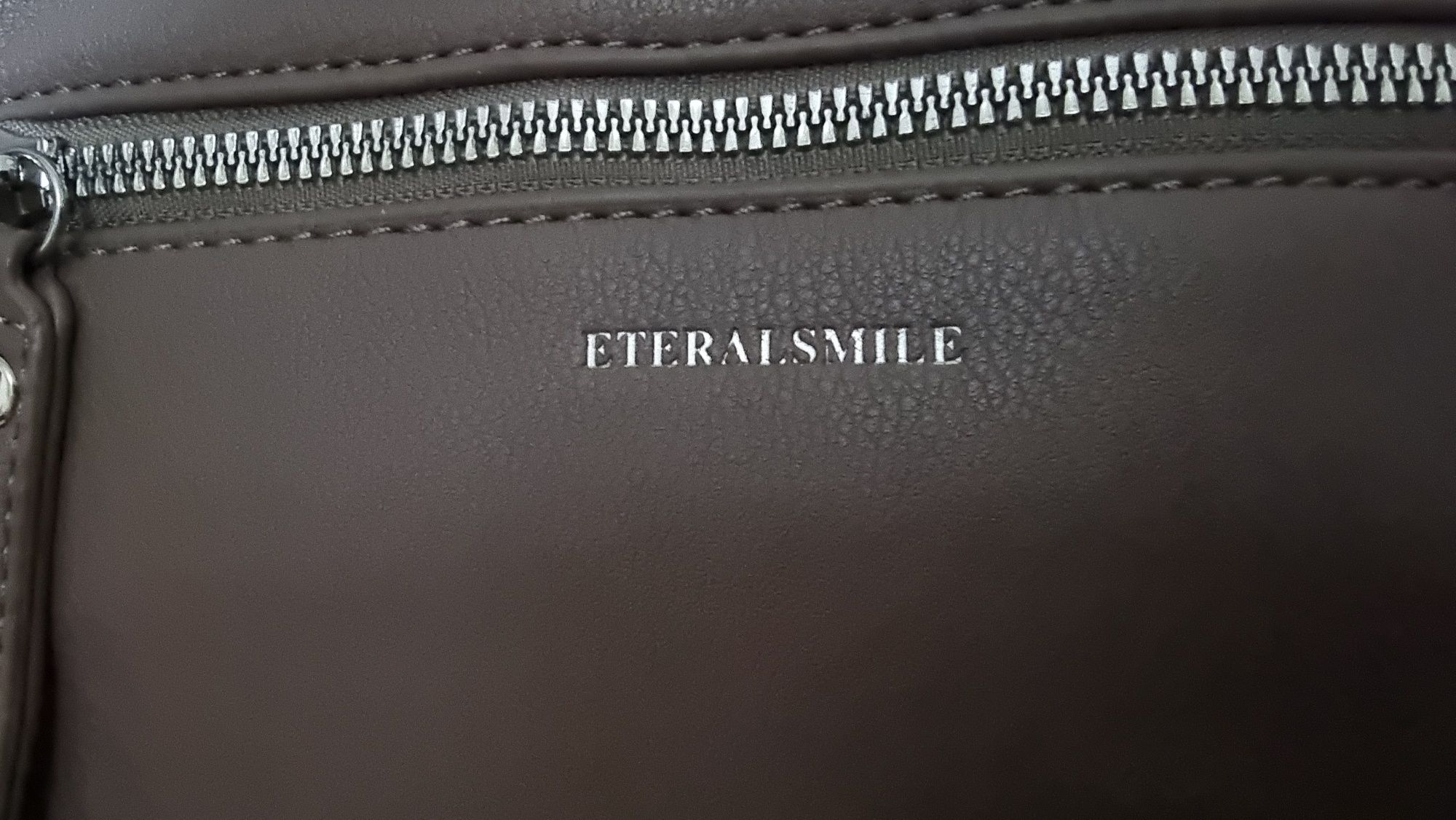 Продам жіночу сумочку Eteralsmile