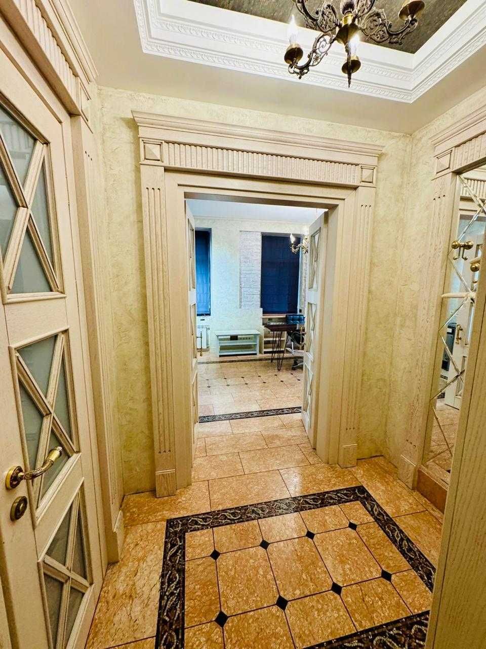 Ярославська 28, офіс квартира, Поділ
