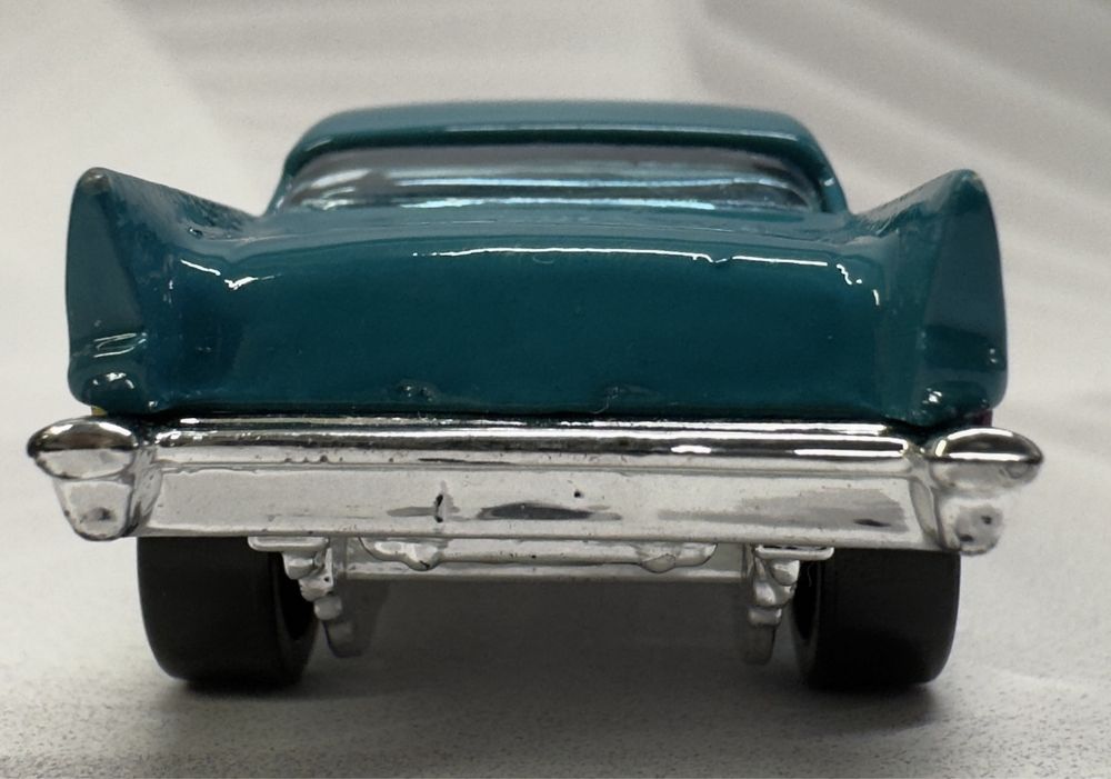 Колекційна машинка 1976 Hot Wheels 57 Chevy Injected Teal