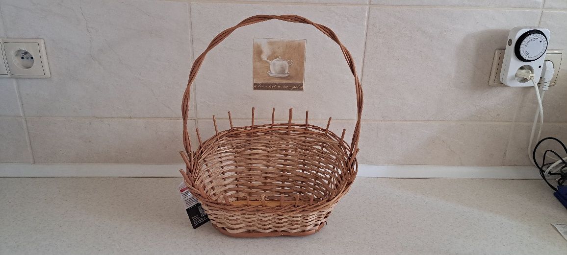 Nowy koszyk wiklinowy Wicker na kompozycje kwiatowe lub prezenty