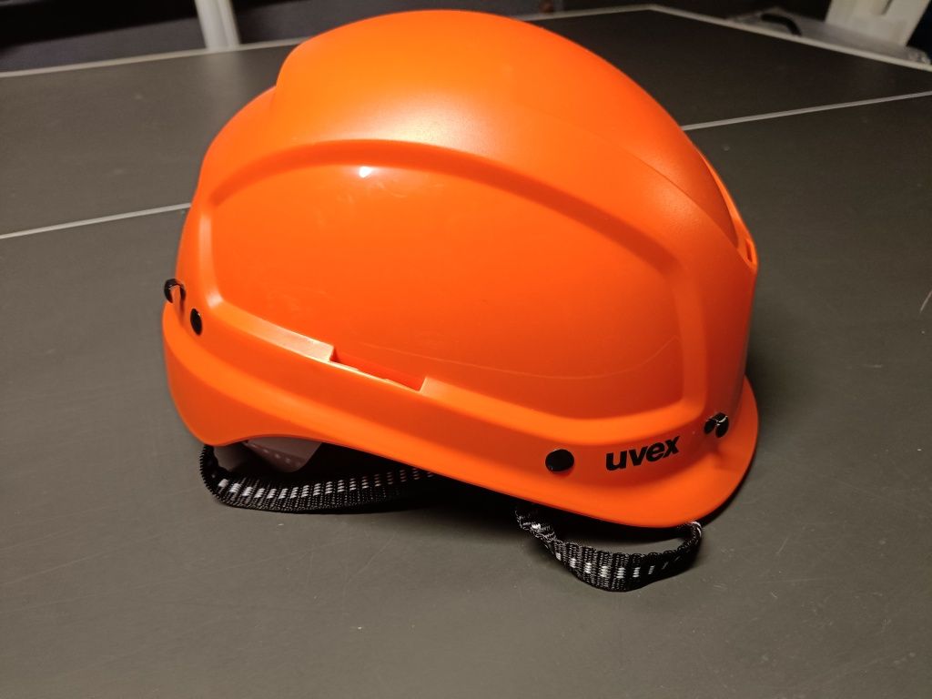Kask hełm Uvex pheos alpine