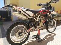 Husqvarna TE 510 de 2009 com 9 kw de registo no livrete.