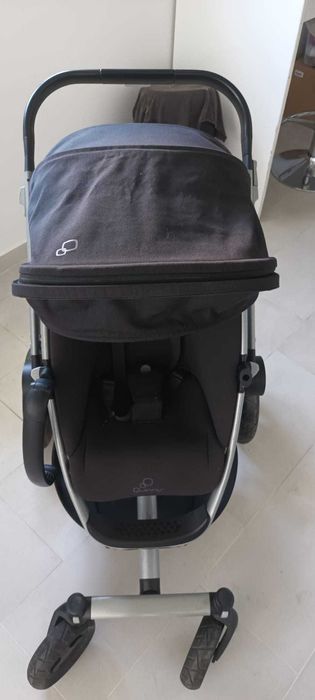 Carrinho bebe preto Quinny