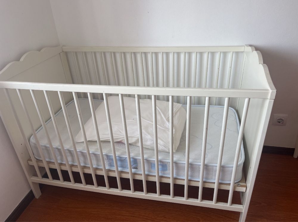 Berço+Colchão IKEA