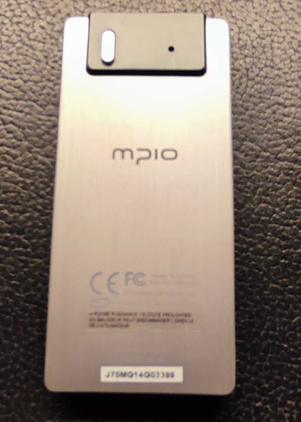 MPIO - odtwarzacz MG100-4GB, unikatowy  z kolorowym wyświetlaczem