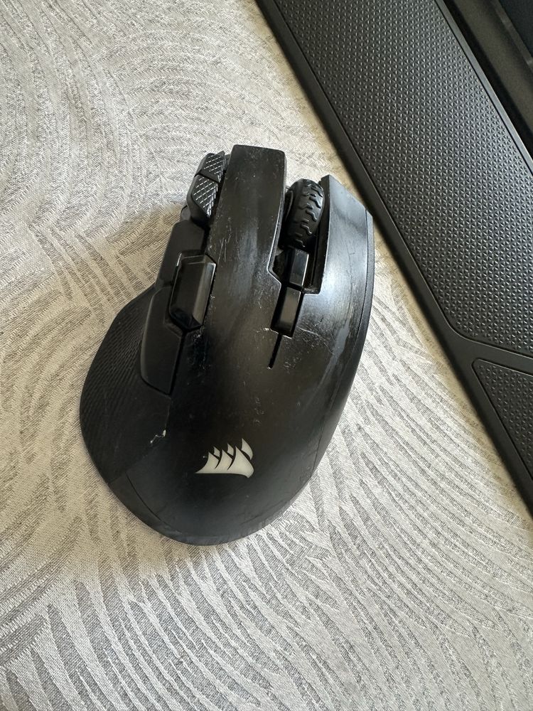 Teclado e rato corsair