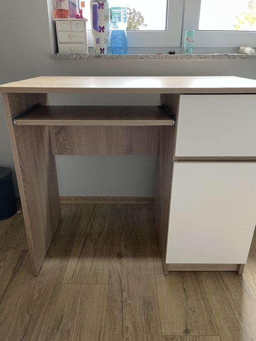 Biurko biurko biurko