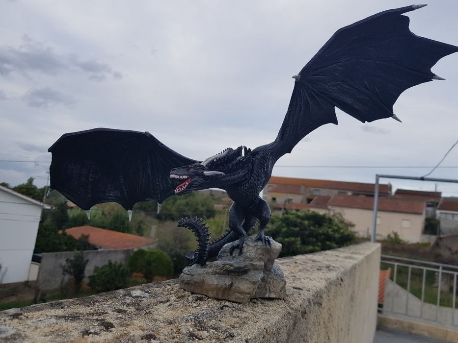 Escultura Dragão