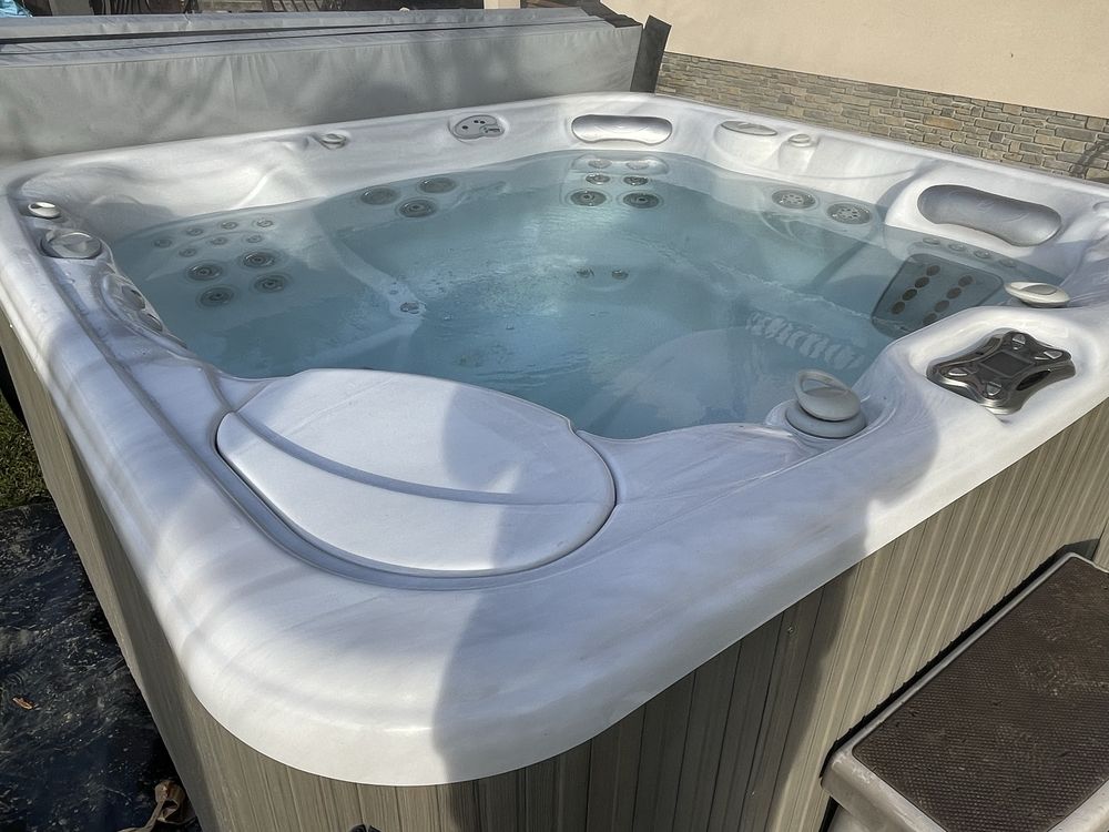 Jacuzzi ogrodowe HotSpring Envoy MotoMassage NOWA POKRYWA OKAZJA