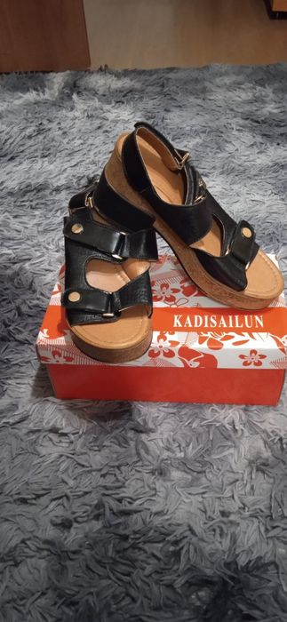 Продам босаножки р. 37