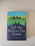Livro Tell The Wolves I'm Home
