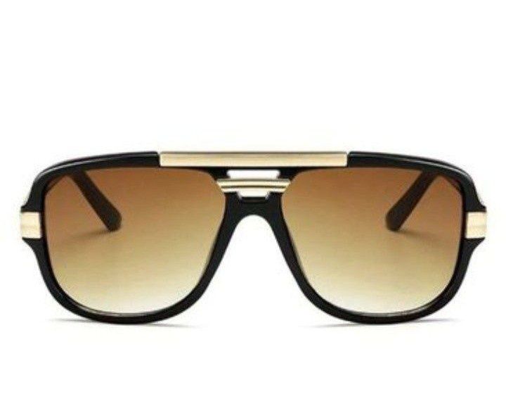 Очки солнцезащитные модные