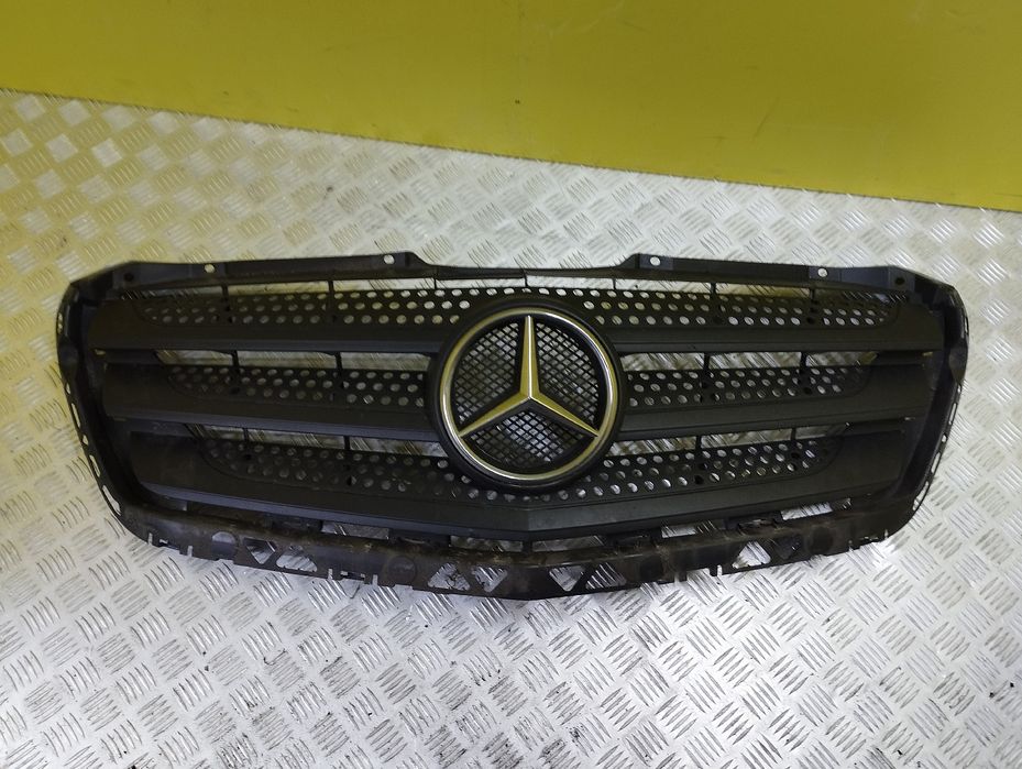 Решітка радіатора Спринтер 906 решетка радиатора Sprinter W906