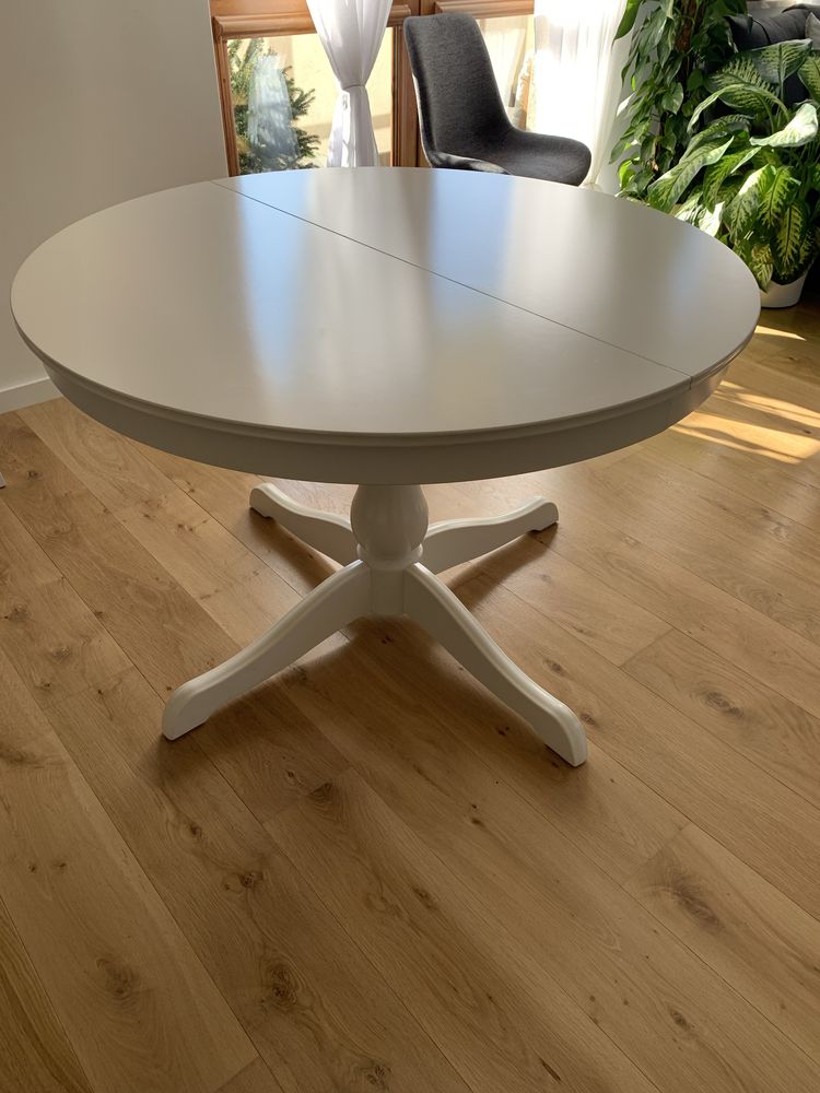 Stół okrągły biały IKEA