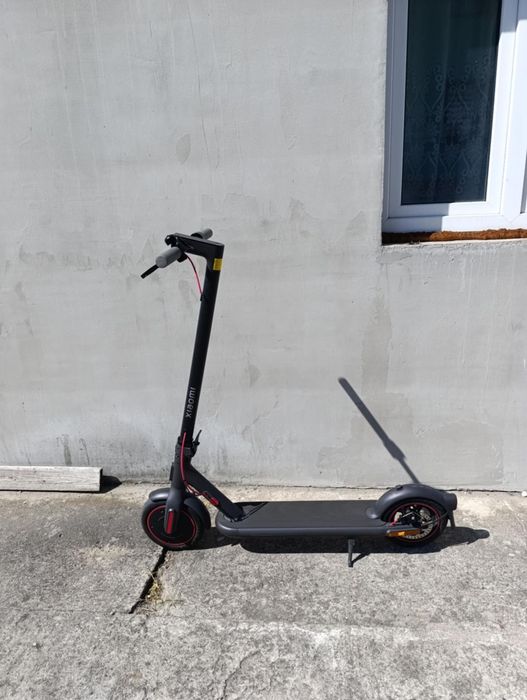 Hulajnoga Xiaomi 4 Pro czarna jak nowa