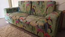 Sofa com padrão catos