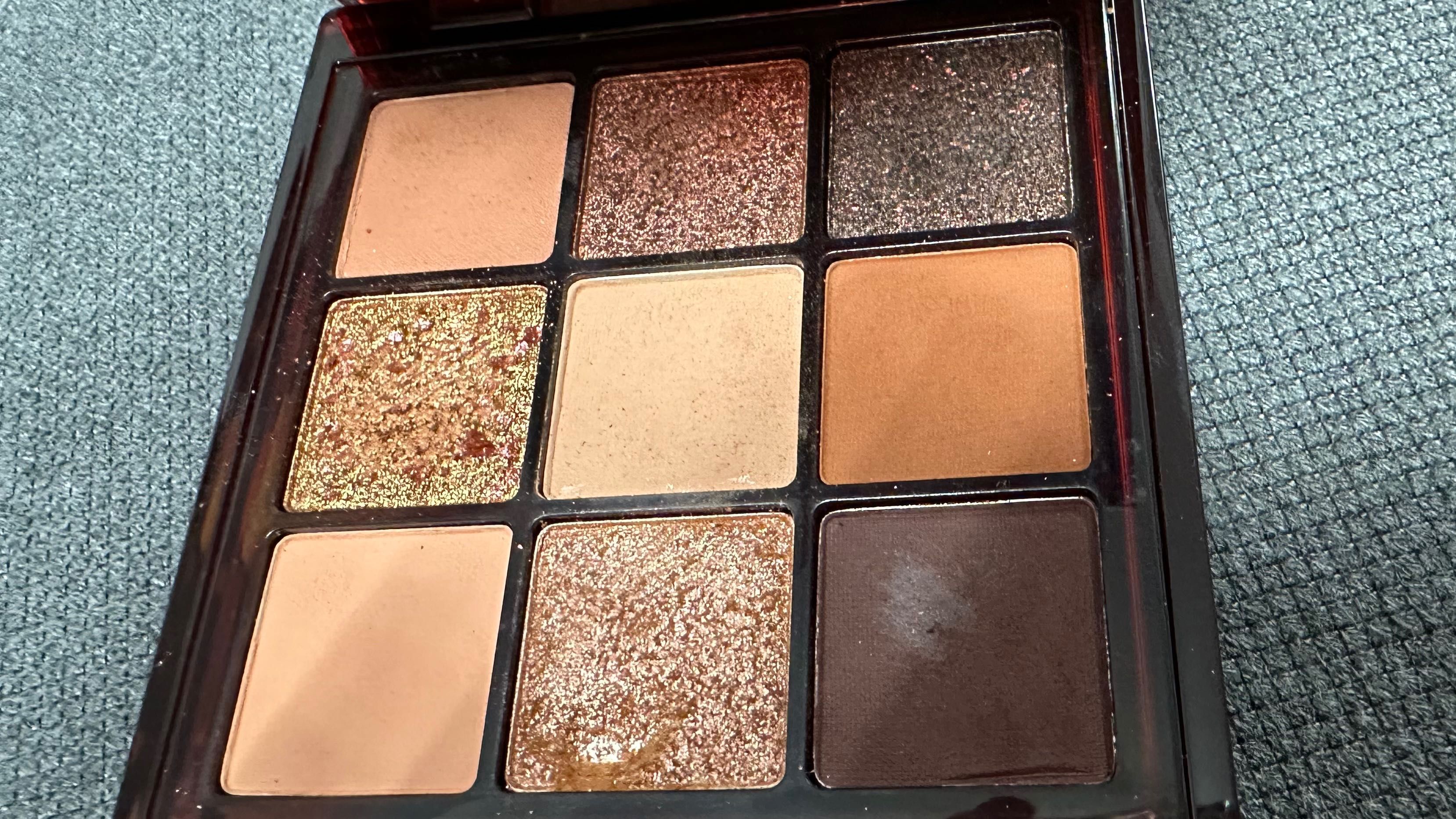 Huda Beauty Chocolate Brown paletka