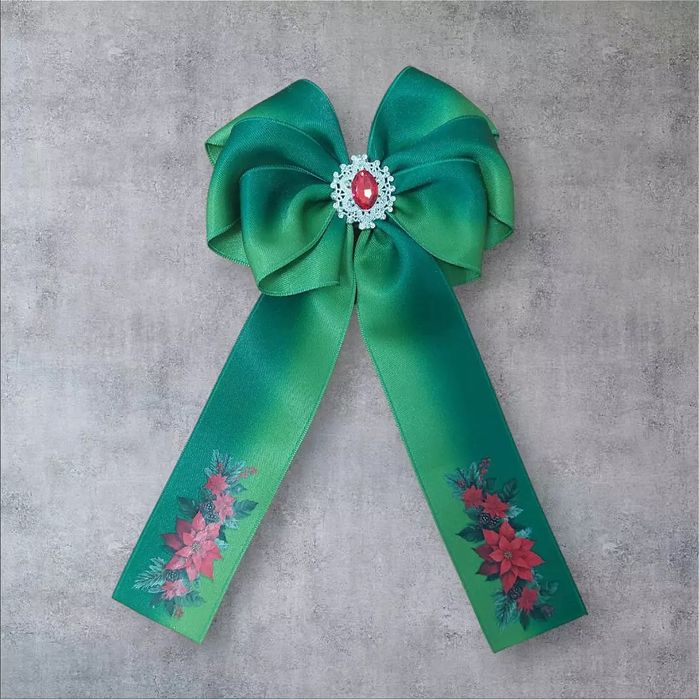 Прикраси для дівчаток.