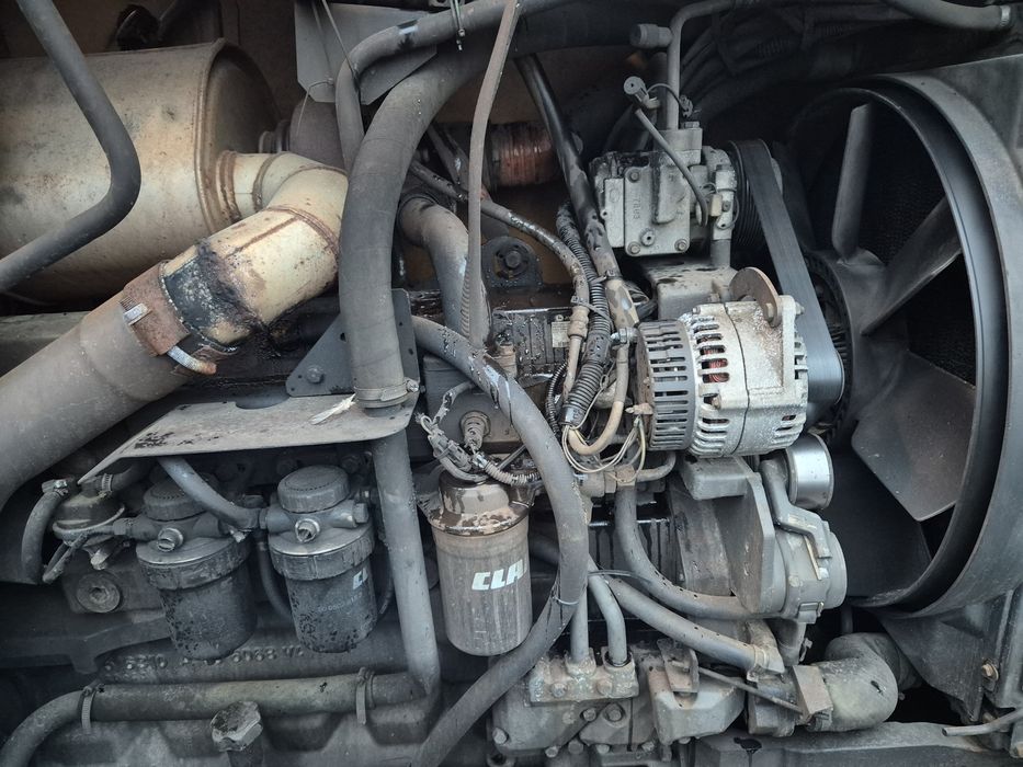 Claas -  Renault Ares 696 RZ. Uszkodzony Pali jeździ. Tuz. Okazja...