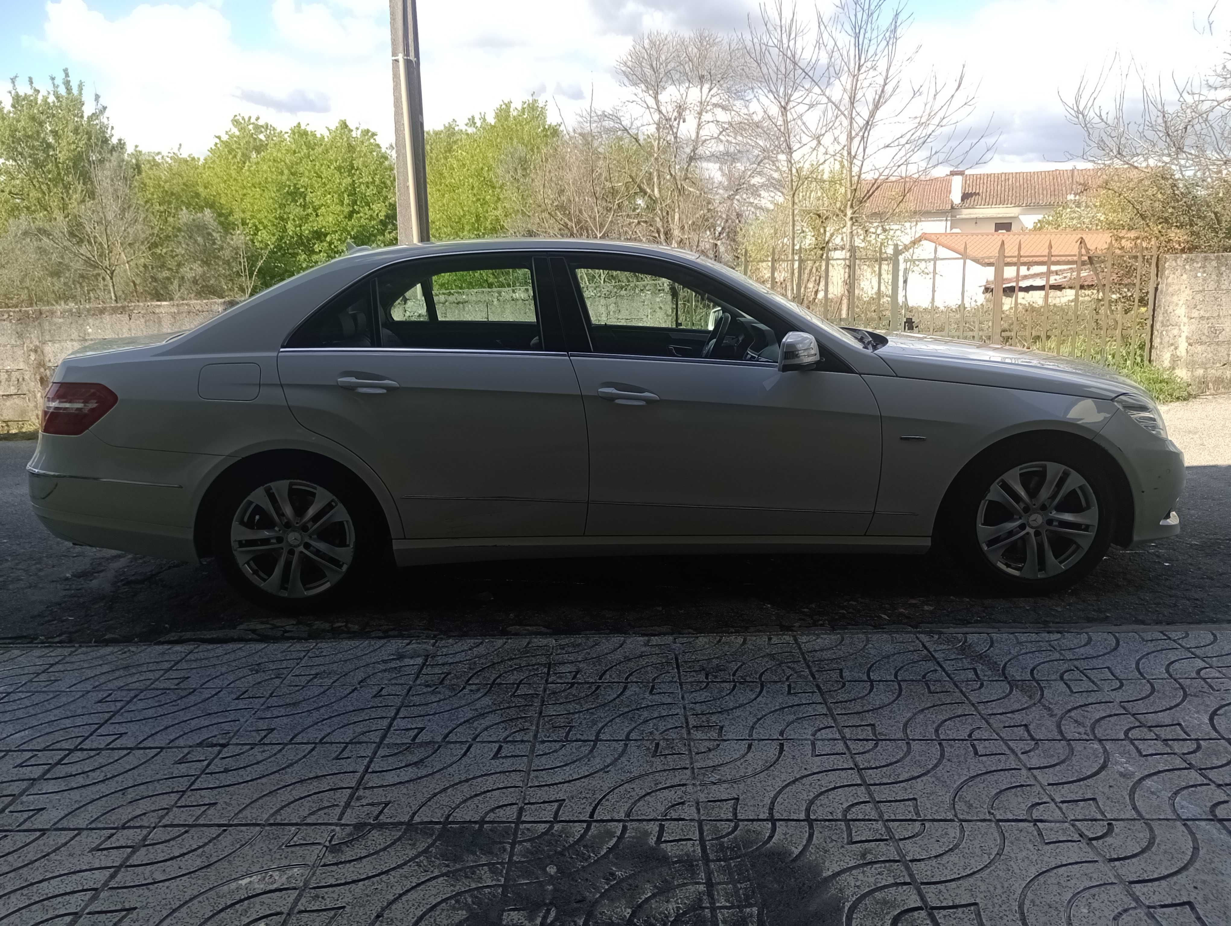 Mercedes E250 Advantgard Gasóleo