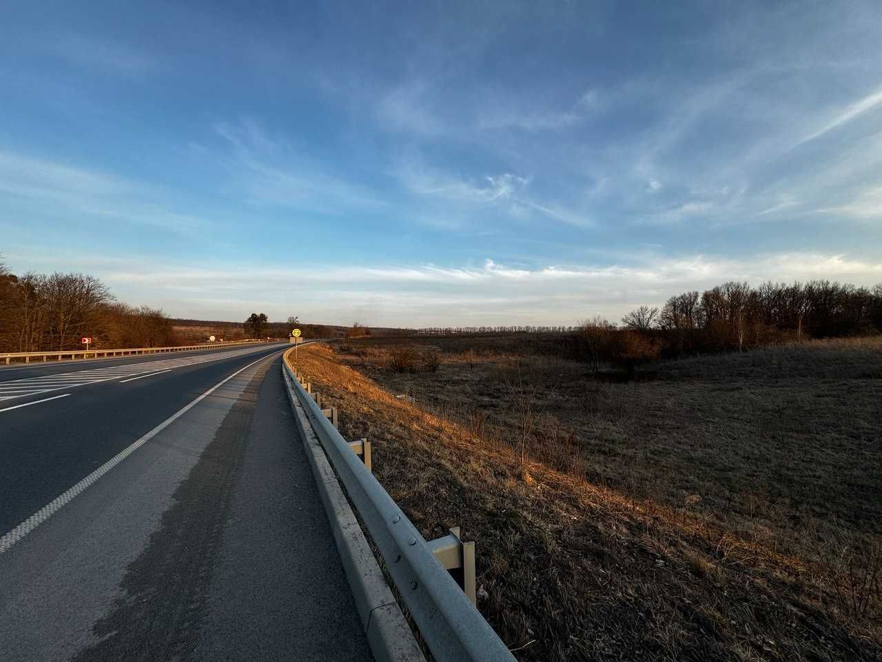 Продаж фасадної ділянки 2 Га. Траса М12.