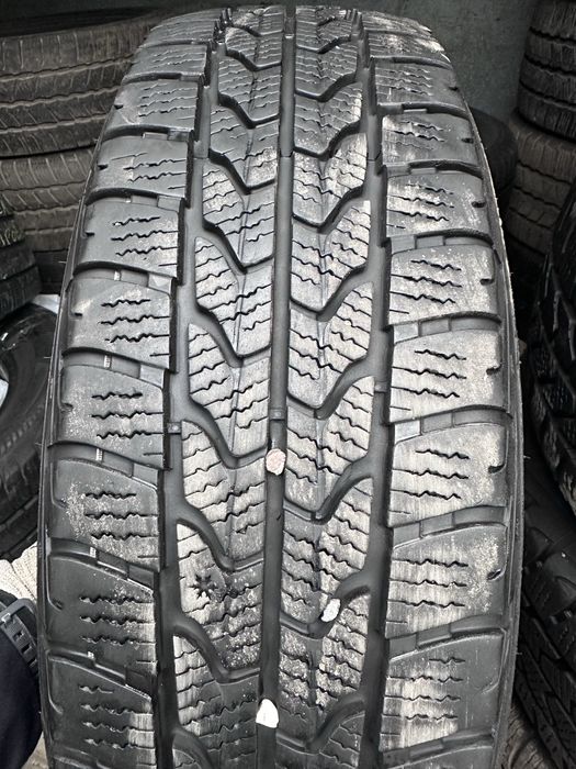 Шини 205 75 16с цешка зима на спарку Спрінтер Крафтер Мастер