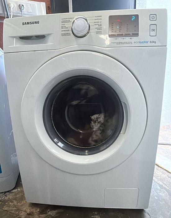 Maquina de lavar roupa