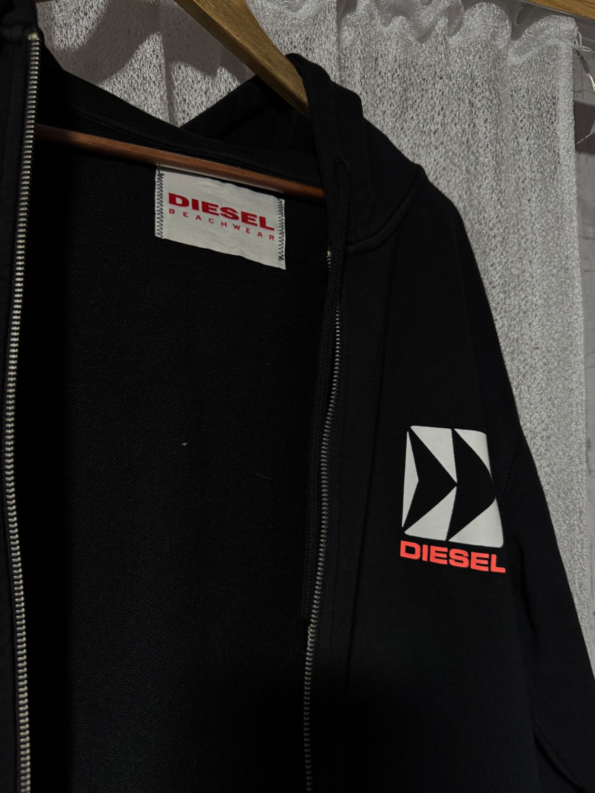 Кофта DIESEL(зіп-худі), гарна якість
