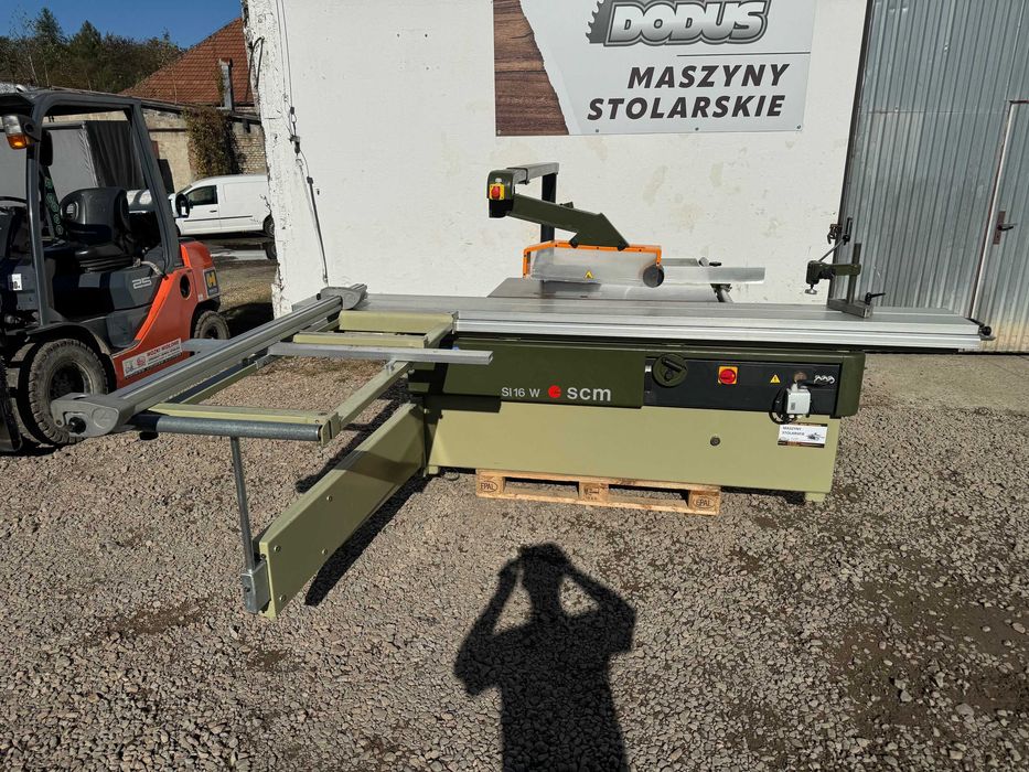 Piła formatowa pilarka do drewna SCM SI 16 W
