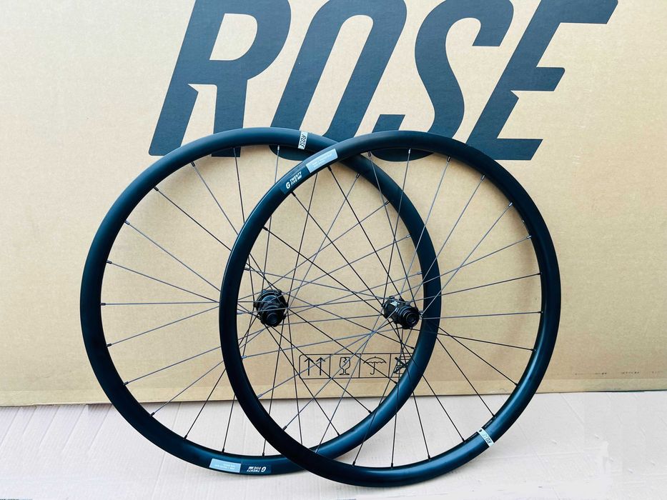 Komplet kół 27,5" ROSE G TWENTY FIVE DISC 12x100 12x142 CL NEWMEN TLR