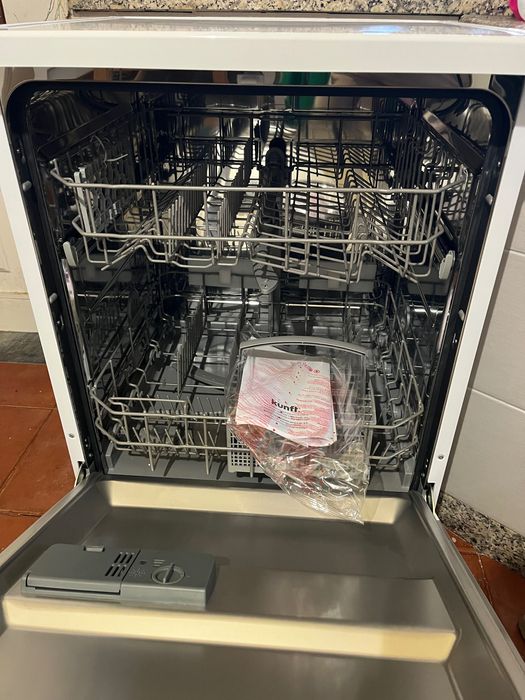 Máquina de lavar loiça nova, nunca usada