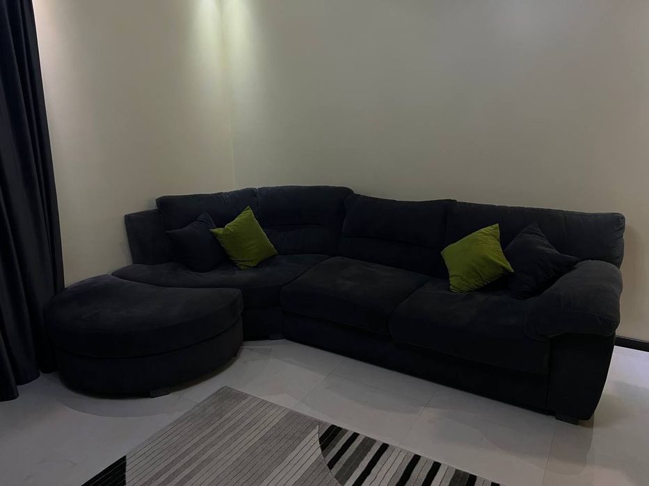 Продам кутовий диван Б/У ,гарний стан.