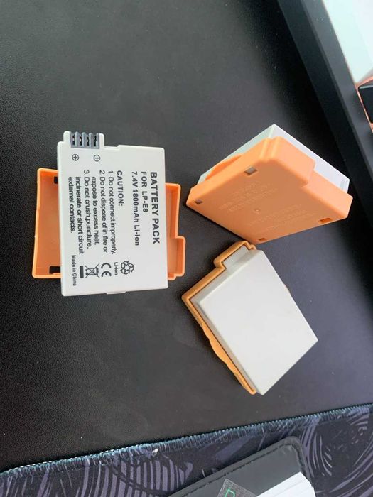 Акумулятори LP-E8 (2 шт) + зарядка Dual USB
