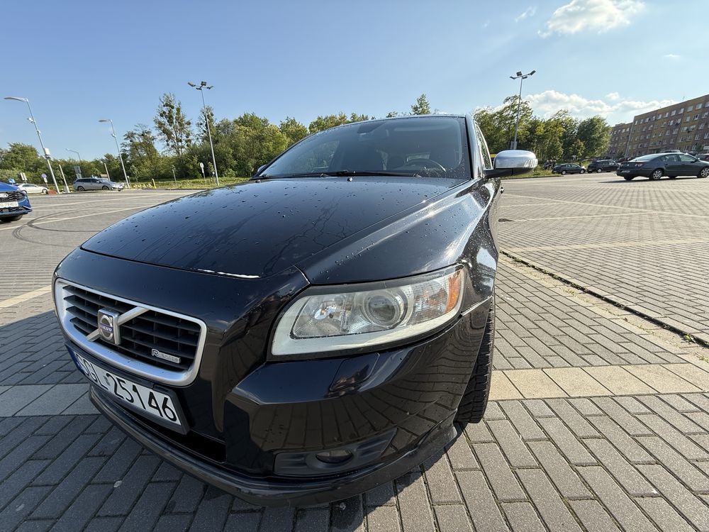 Volvo V50 R-Design