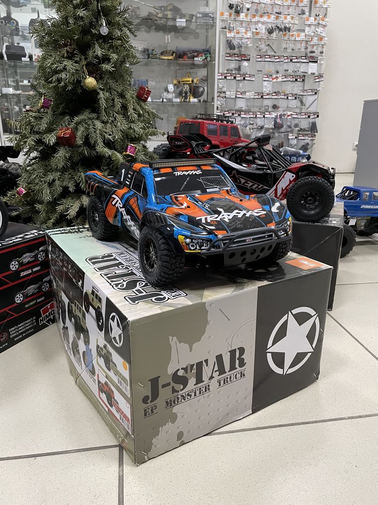 Traxxas Slash 4x4 более 100 км/час (68086-4)