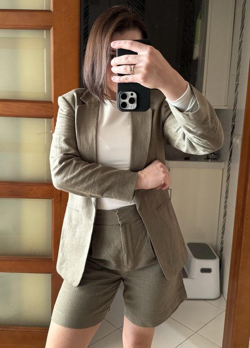 Костюм фірми H&M