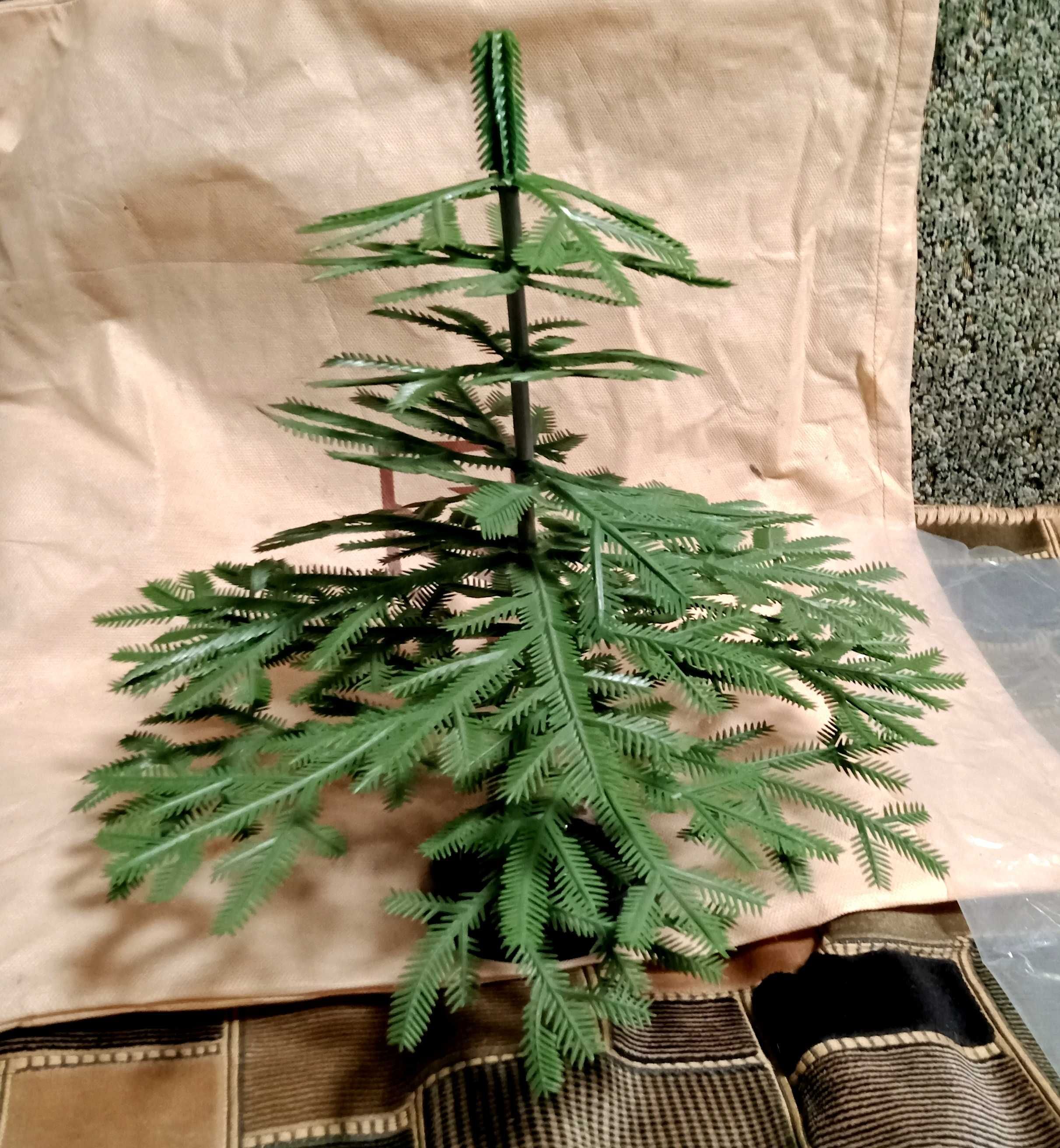 Настольные искусственные елки