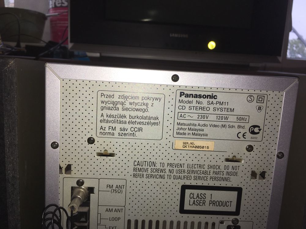 Музикальний центр Panasonic.