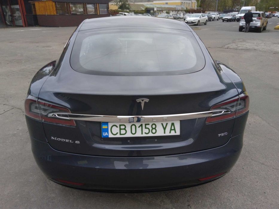 Tesla Model S 75D Dual Motor