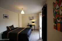 171383 - Quarto com cama de casal em...