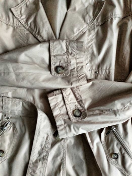 Trencz beżowy Benotti r. 40/42